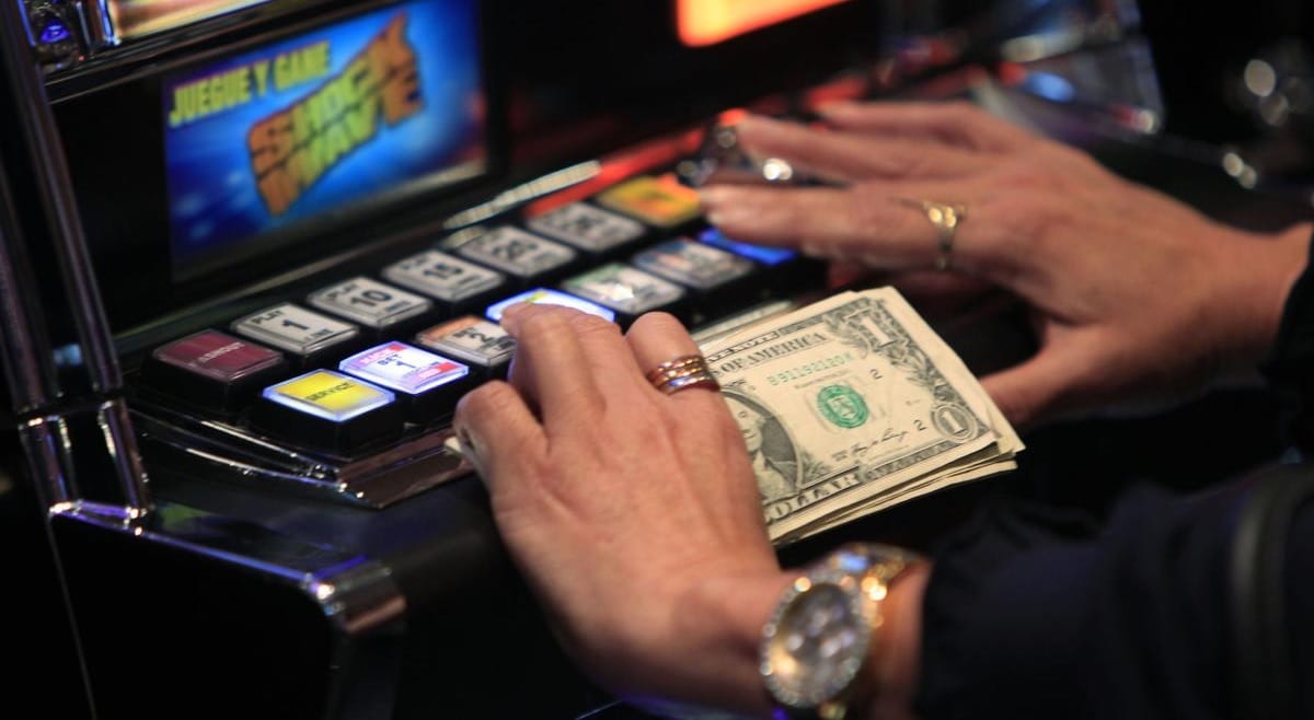 how to get free online casino money